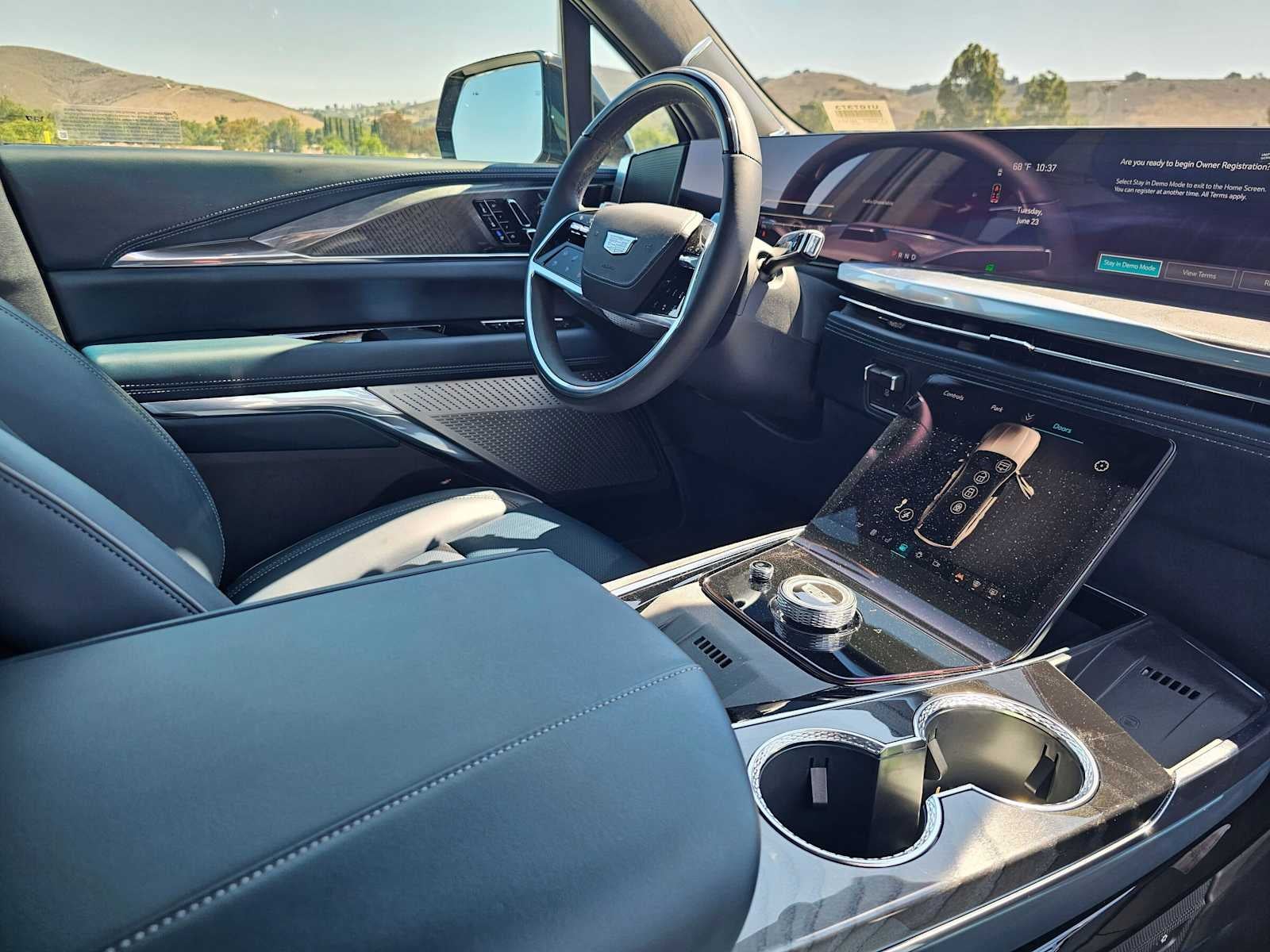 2026 Cadillac ESCALADE IQ Premium Sport