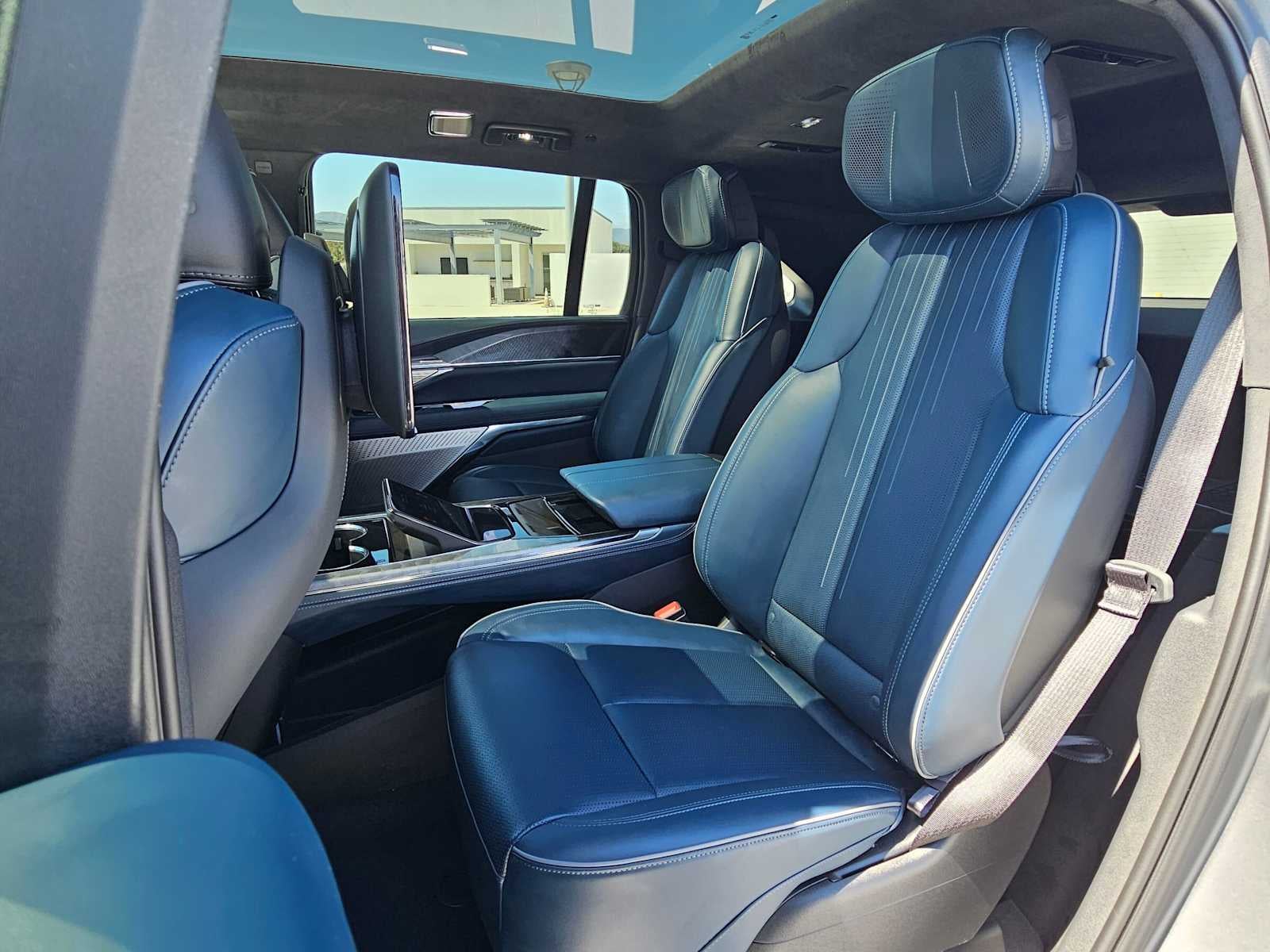 2026 Cadillac ESCALADE IQ Premium Sport