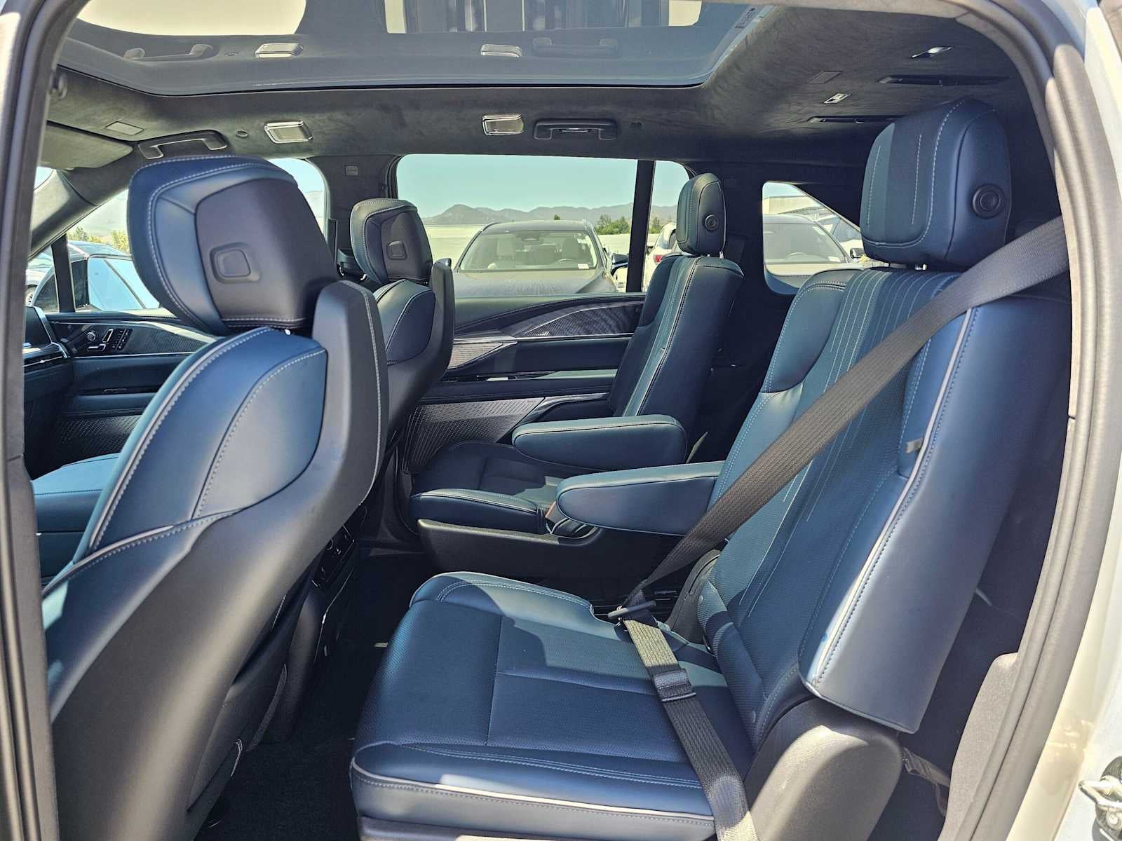 2025 Cadillac ESCALADE IQ Sport 2