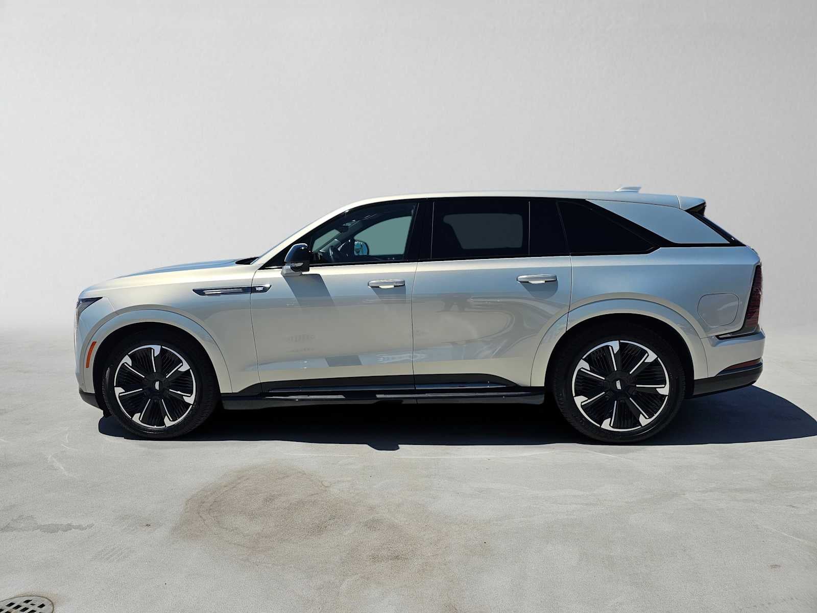 2025 Cadillac ESCALADE IQ Sport 2