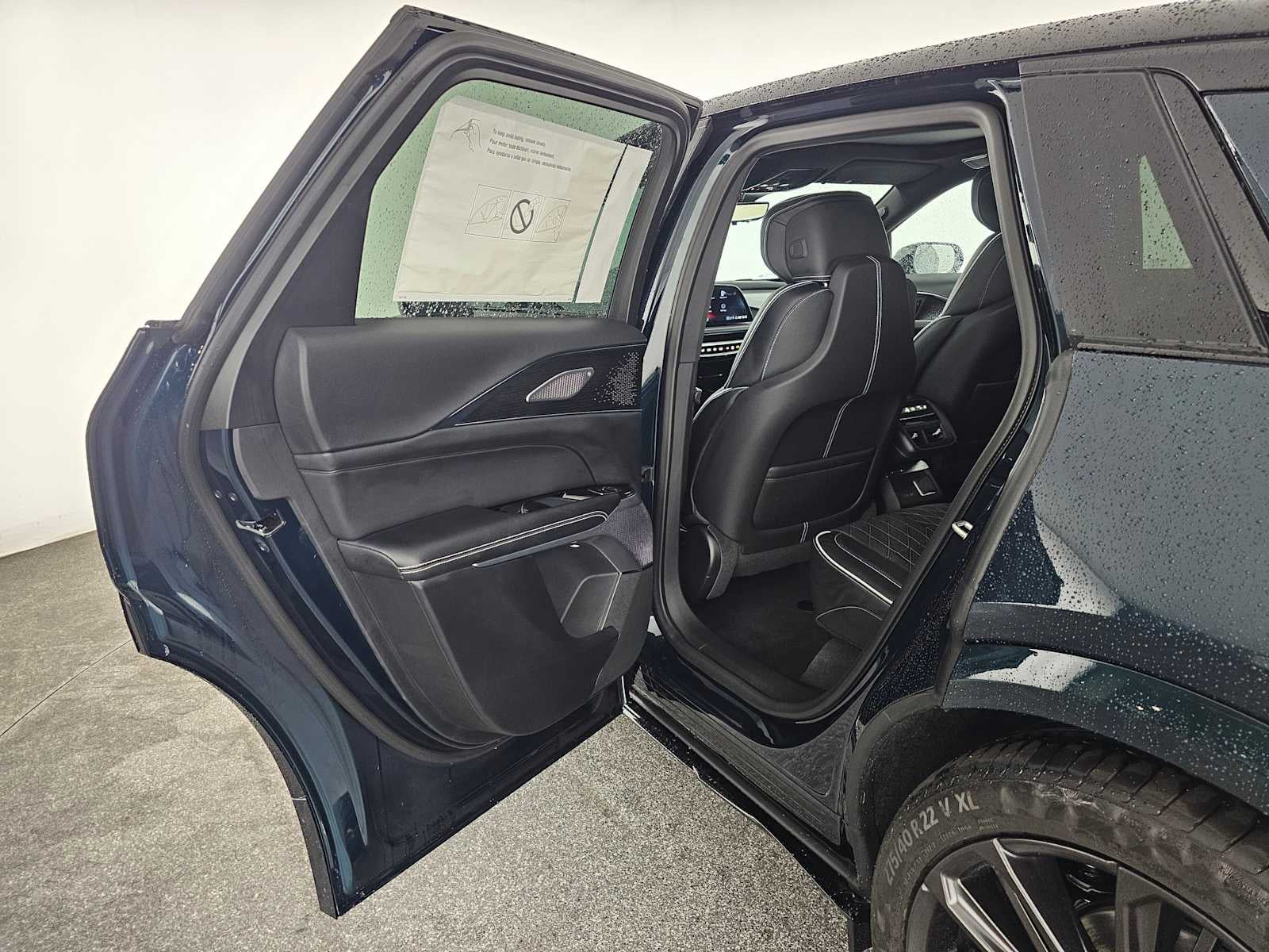 2026 Cadillac LYRIQ LYRIQ-V Premium