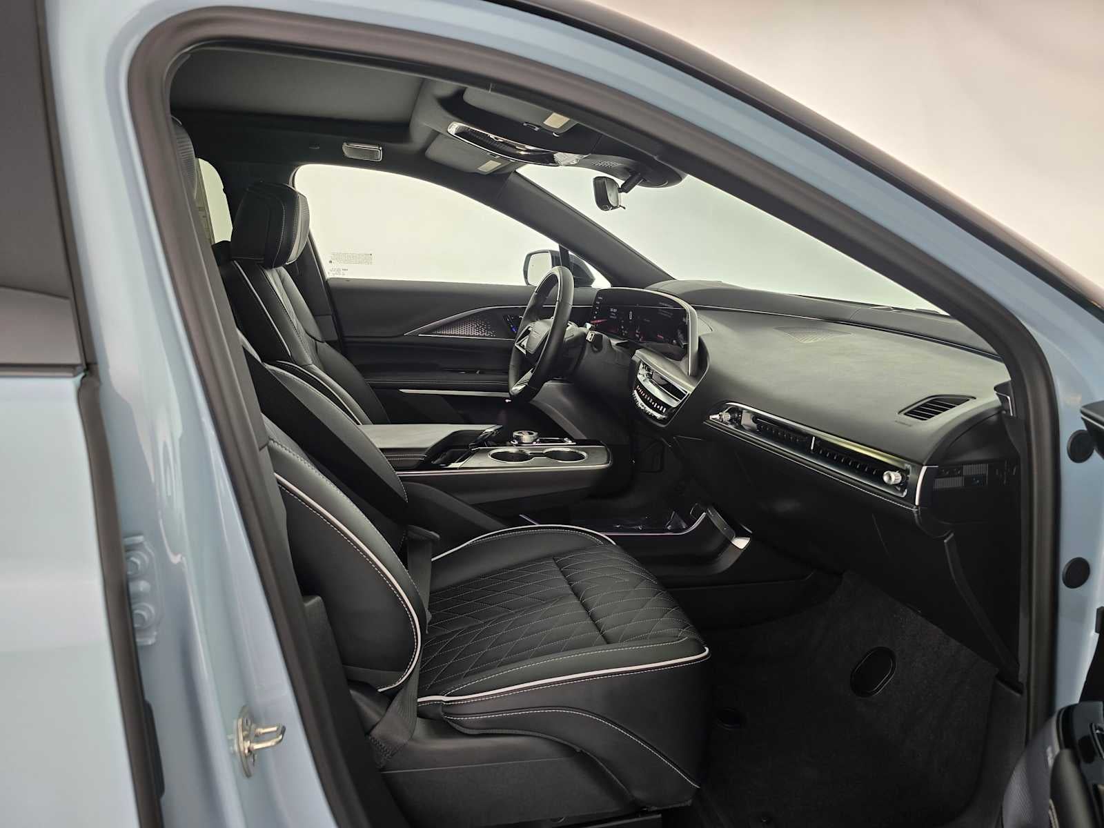 2026 Cadillac LYRIQ LYRIQ-V Premium