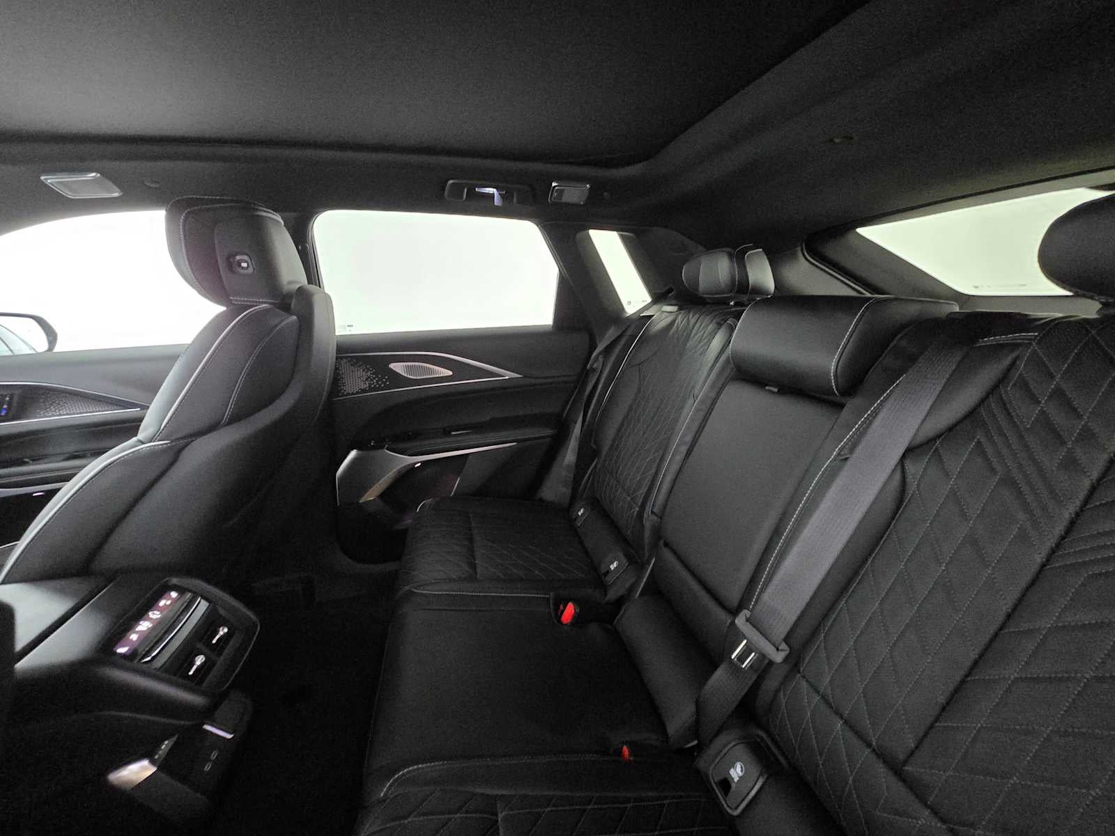 2026 Cadillac LYRIQ LYRIQ-V Premium