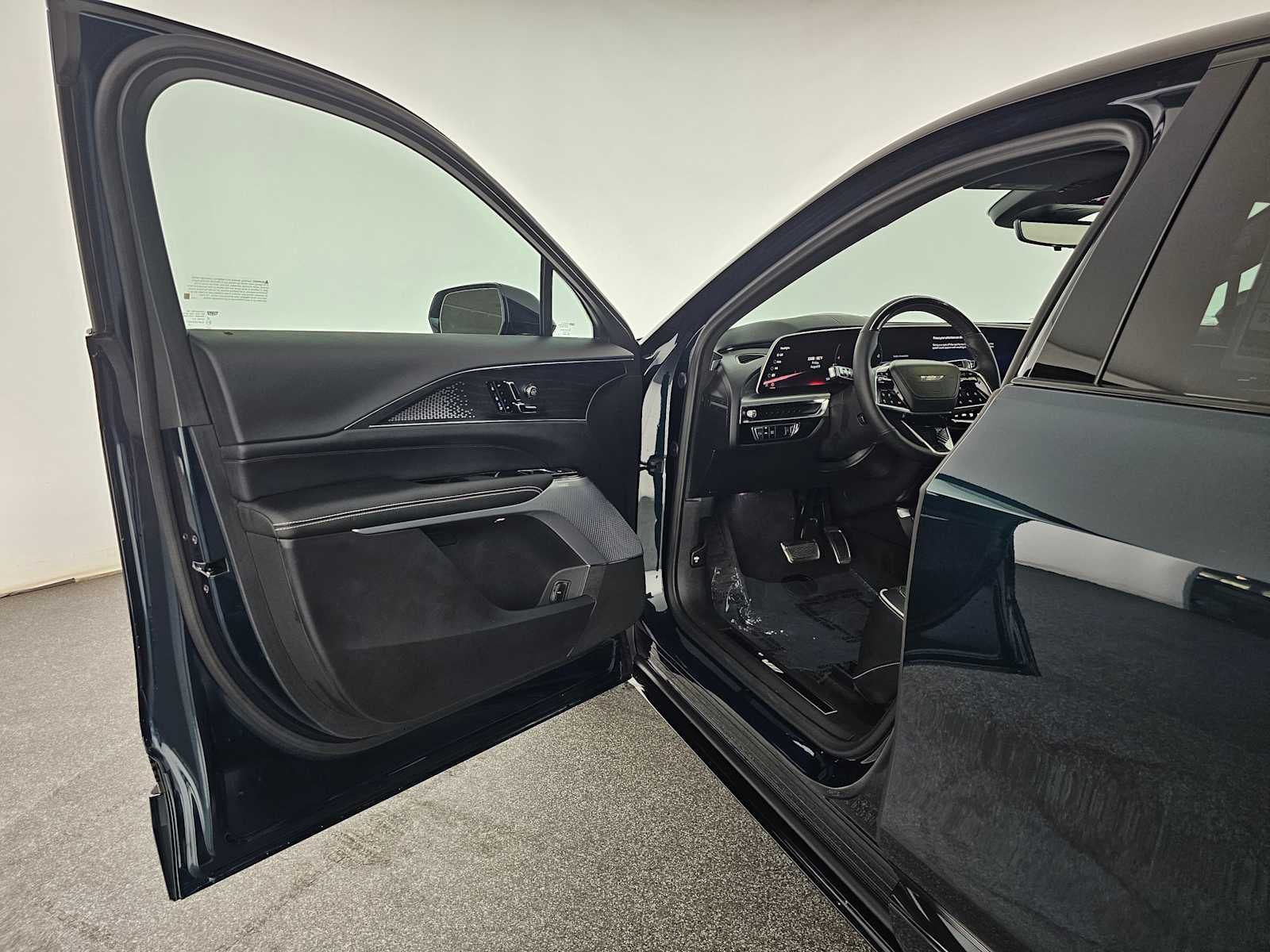 2026 Cadillac LYRIQ LYRIQ-V Premium