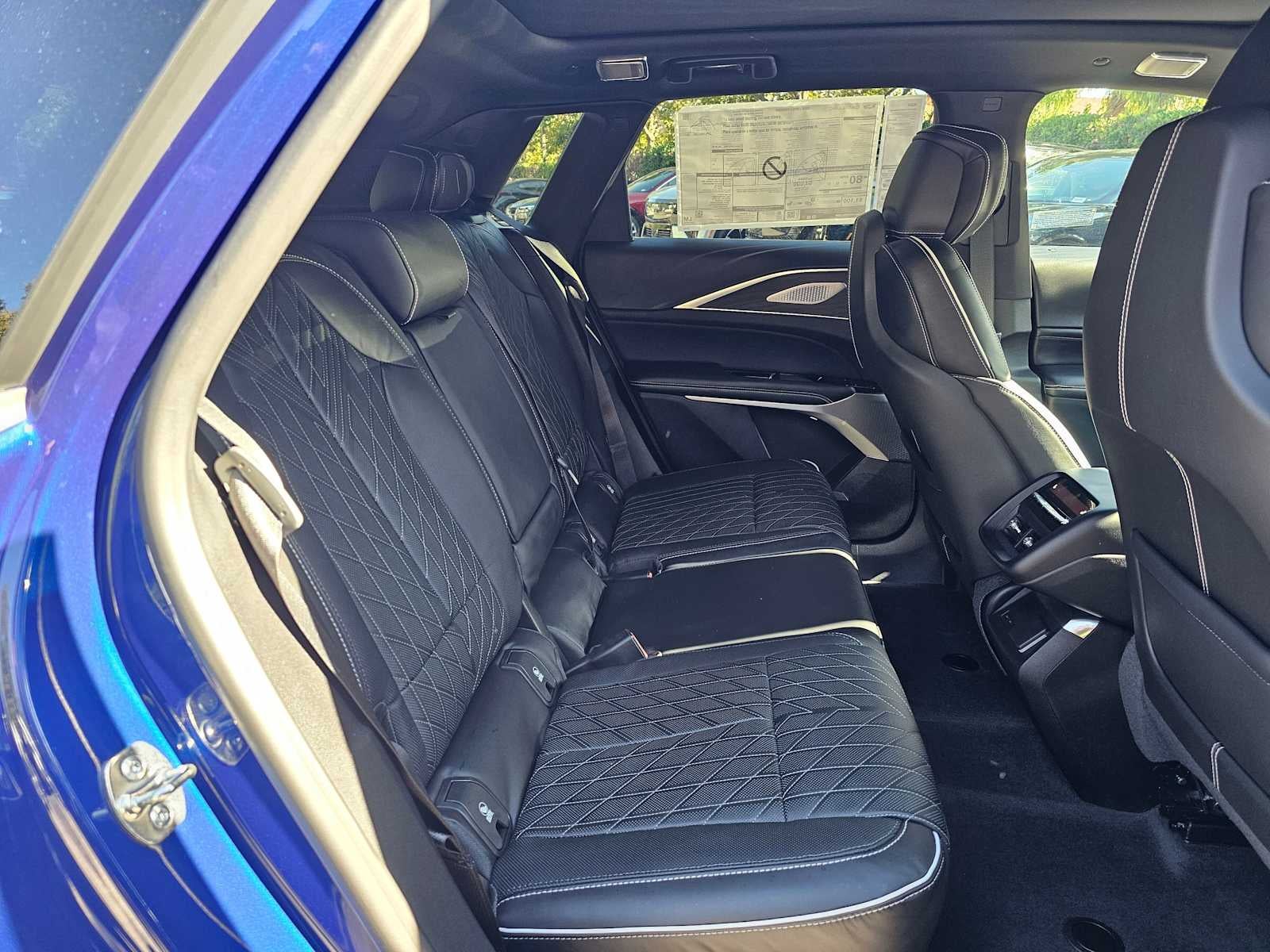 2026 Cadillac LYRIQ LYRIQ-V Premium