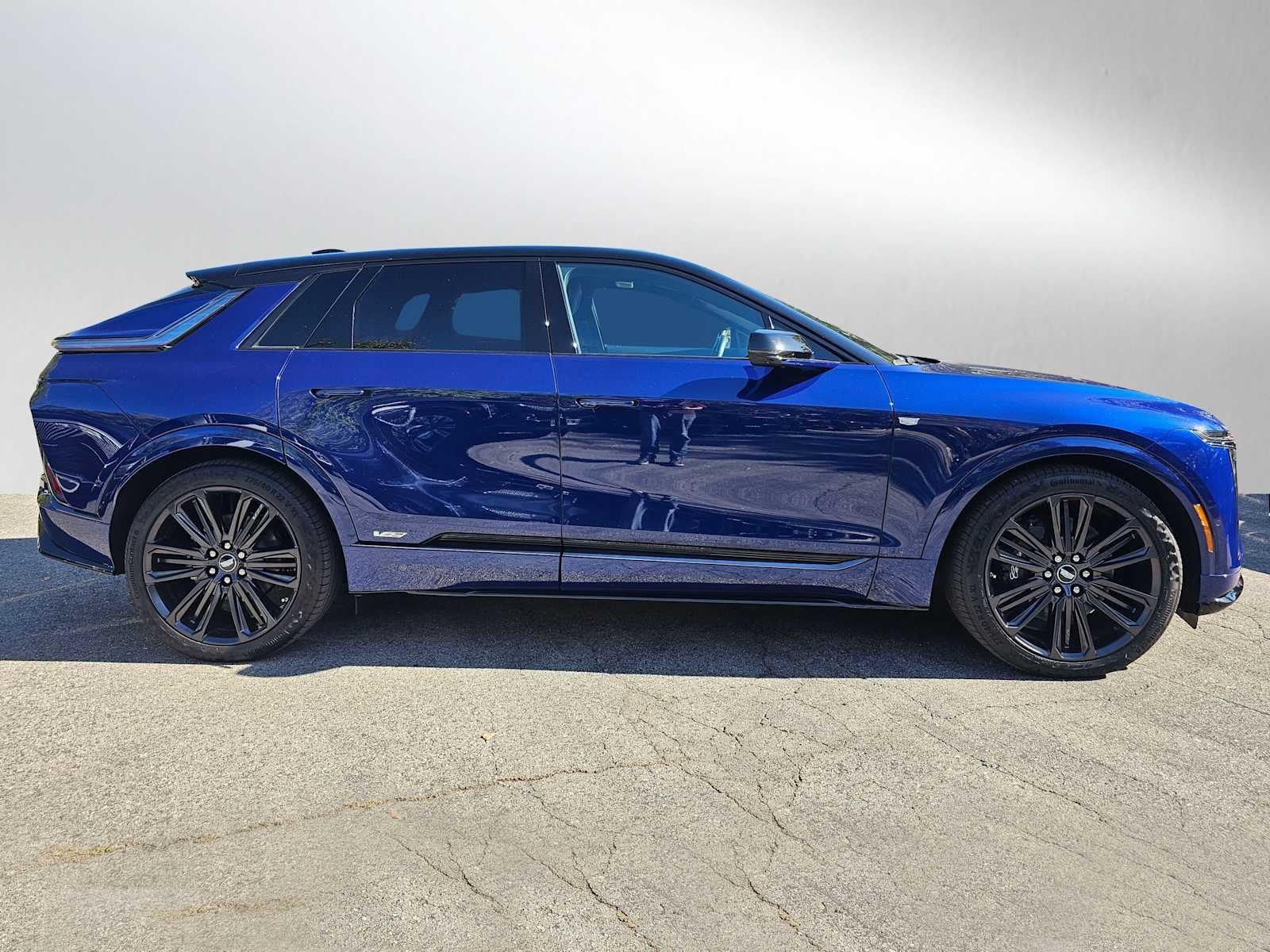 2026 Cadillac LYRIQ LYRIQ-V Premium