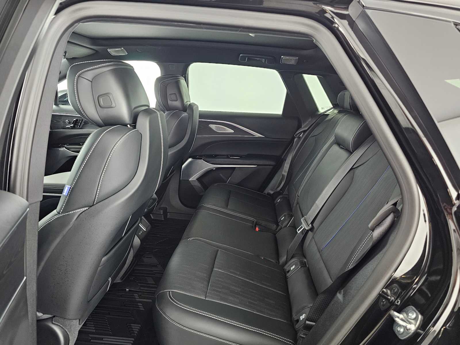 2026 Cadillac LYRIQ LYRIQ-V