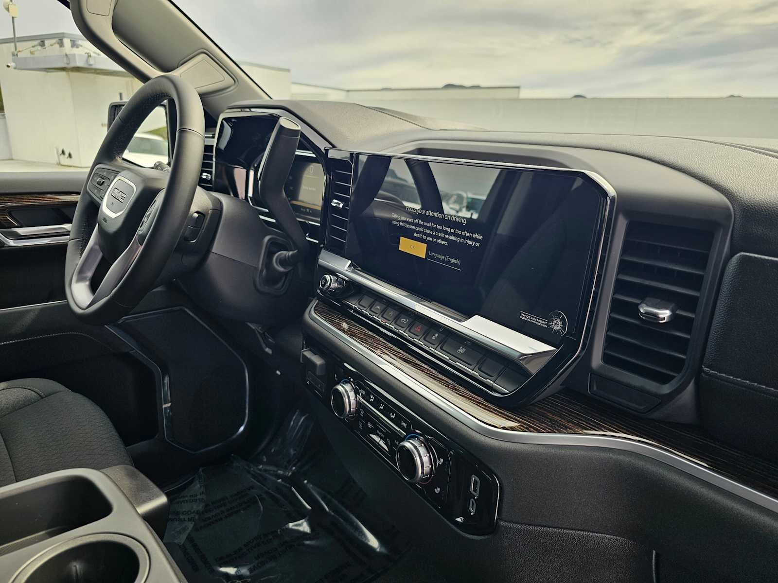 2026 GMC Sierra 1500 SLE