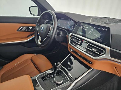 2022 BMW 330e xDrive 330e xDrive