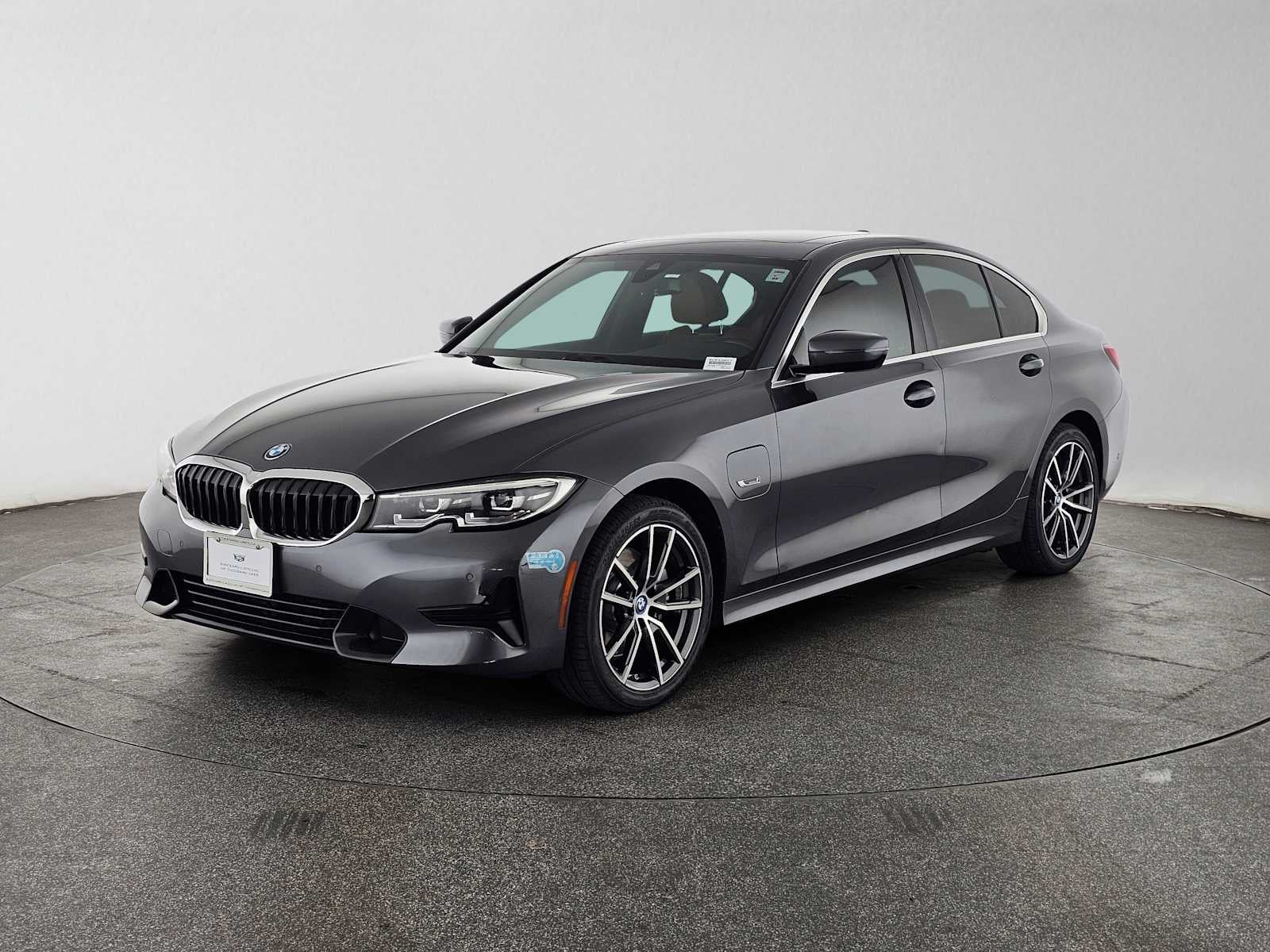 2022 BMW 330e xDrive 330e xDrive