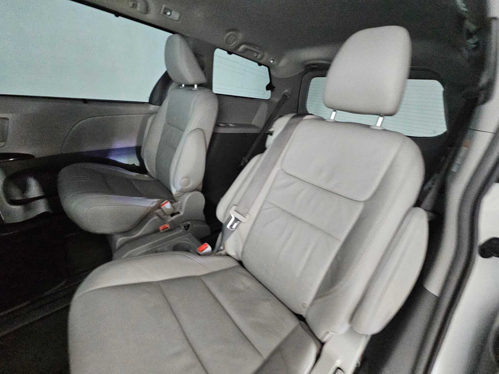 2017 Toyota Sienna XLE Premium