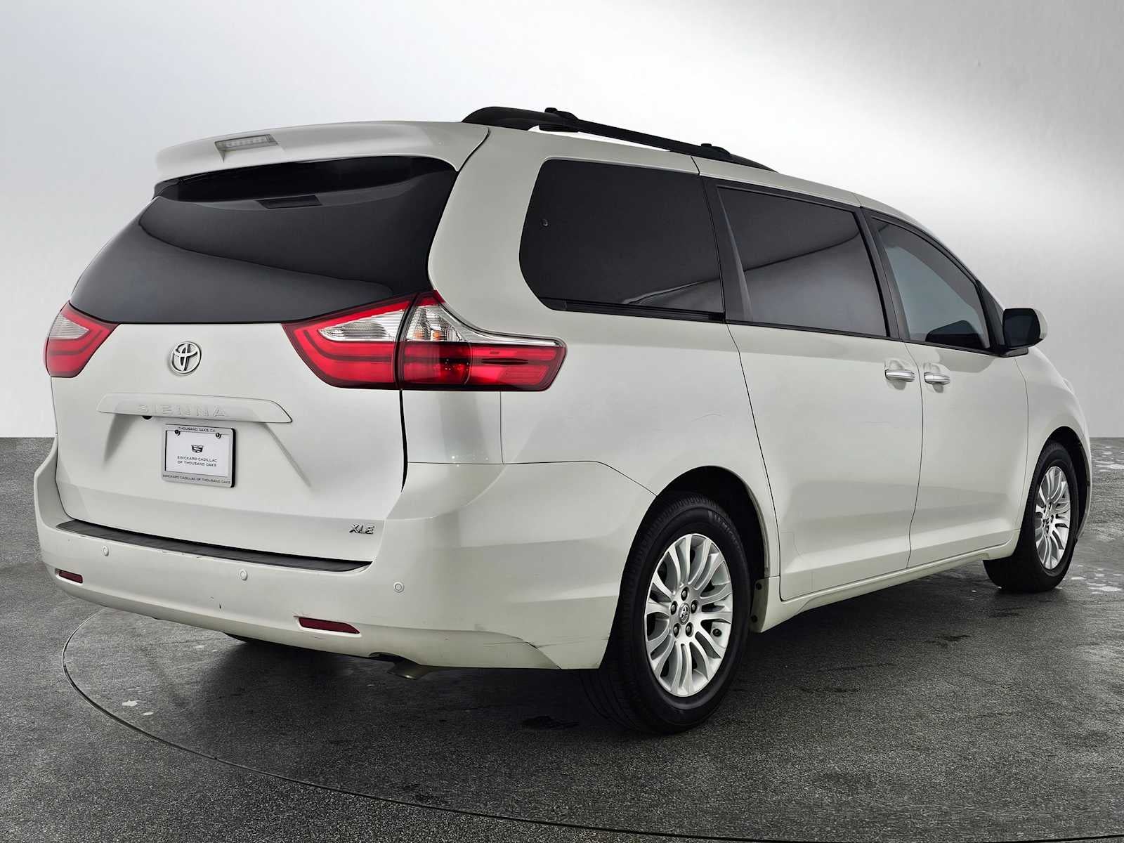 2017 Toyota Sienna XLE Premium