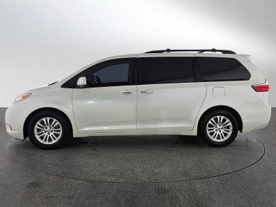 2017 Toyota Sienna XLE Premium