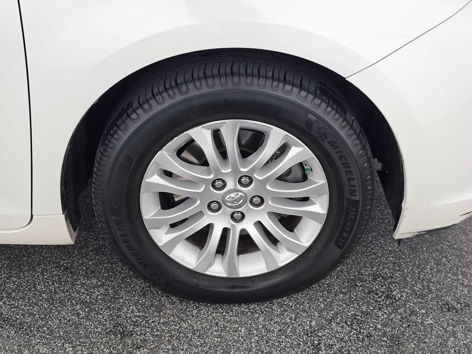 2017 Toyota Sienna XLE Premium