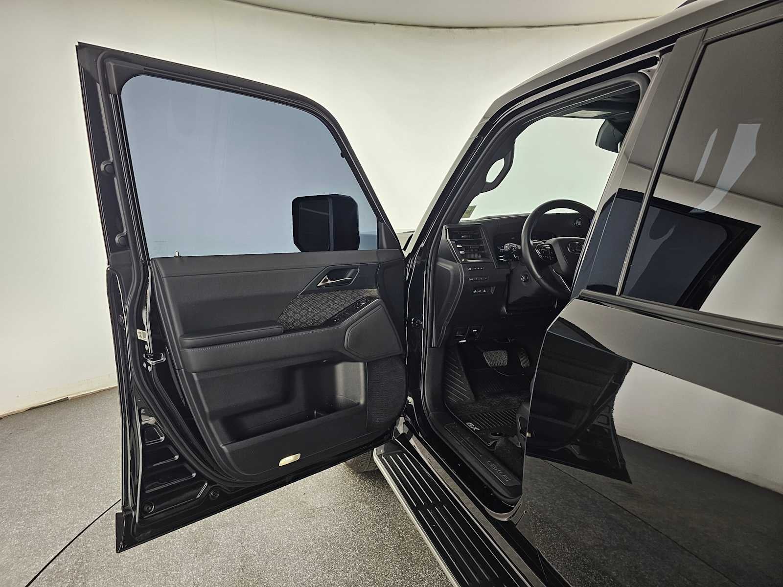 2024 Lexus GX Premium+