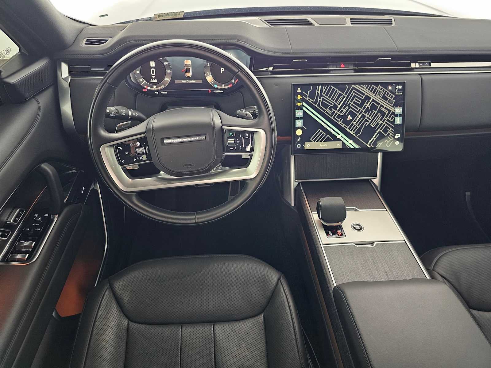 2025 Land Rover Range Rover SE