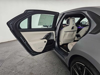 2023 BMW 760i xDrive 760i xDrive