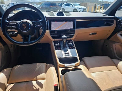 2023 Porsche Macan Base