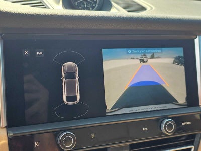 2023 Porsche Macan Base