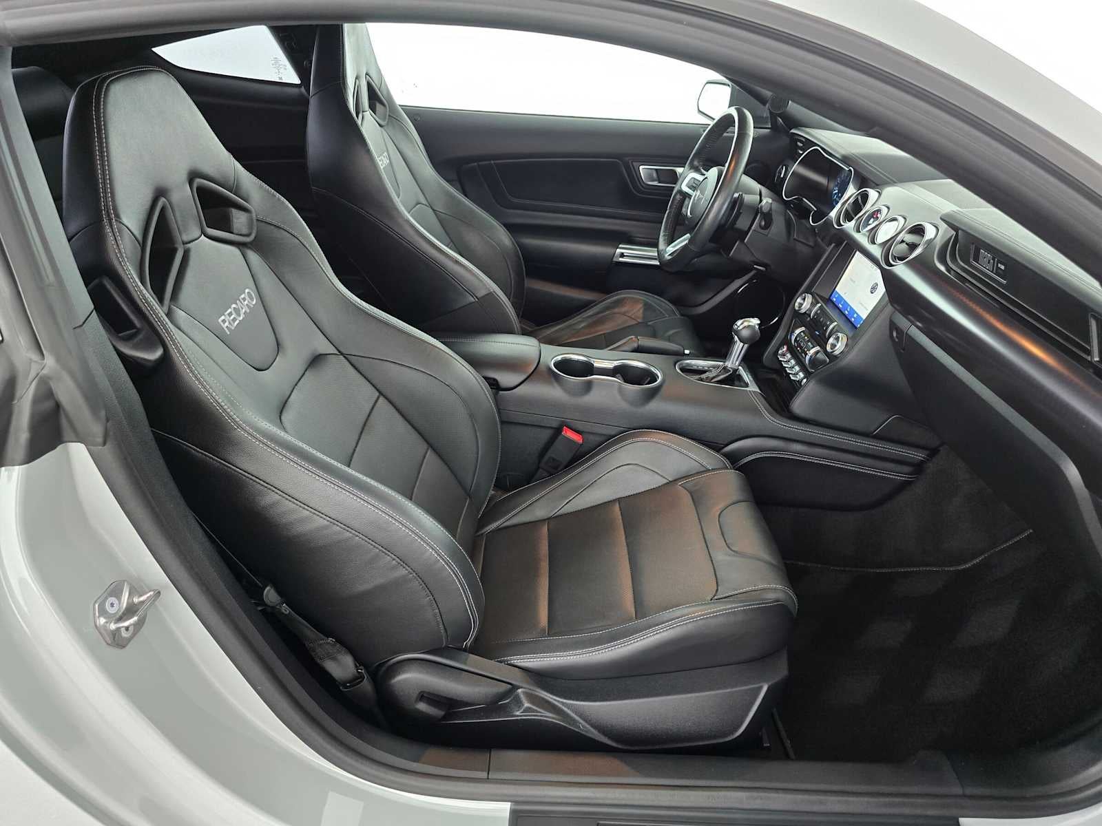 2022 Ford Mustang Mach 1