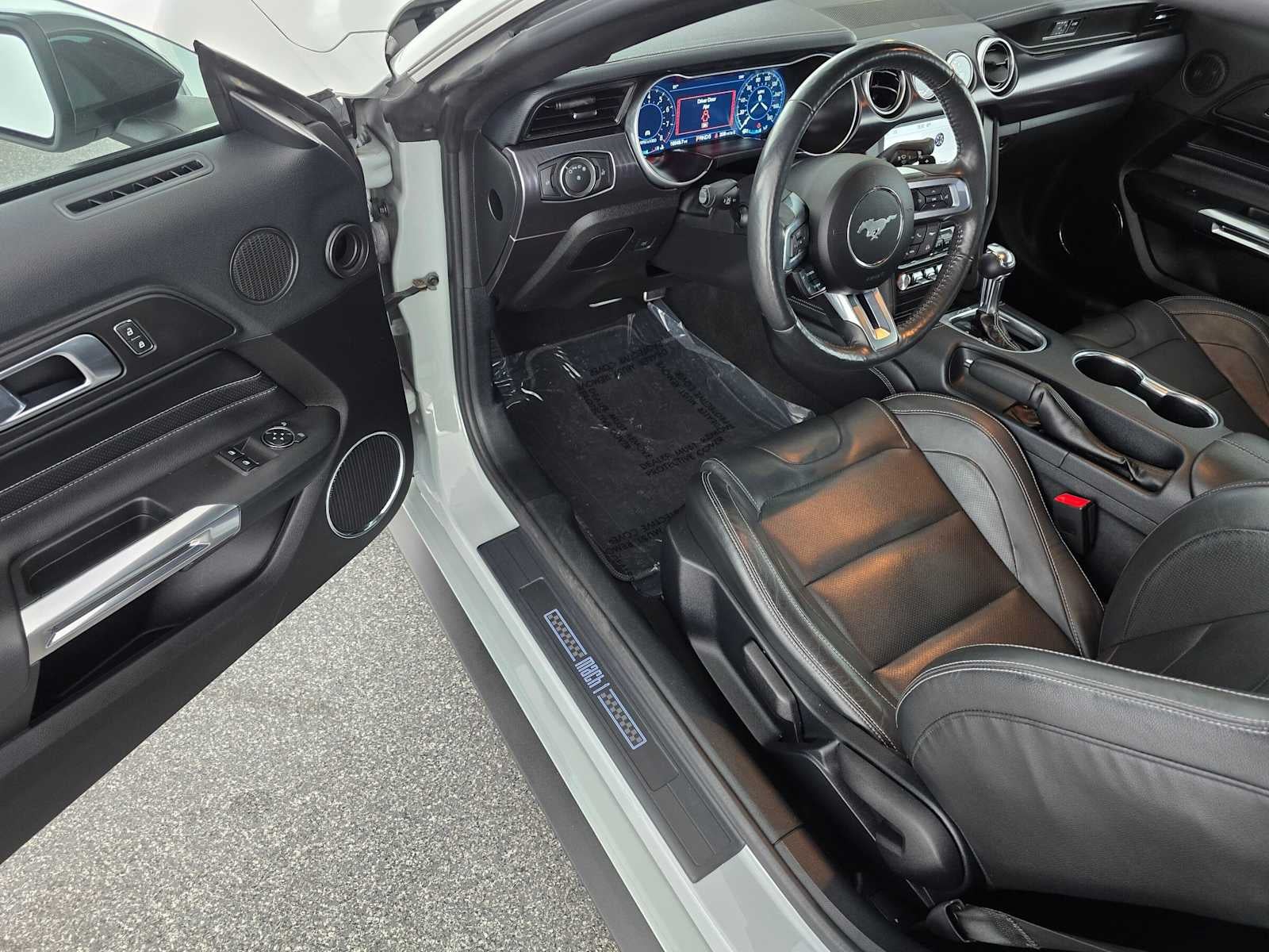 2022 Ford Mustang Mach 1