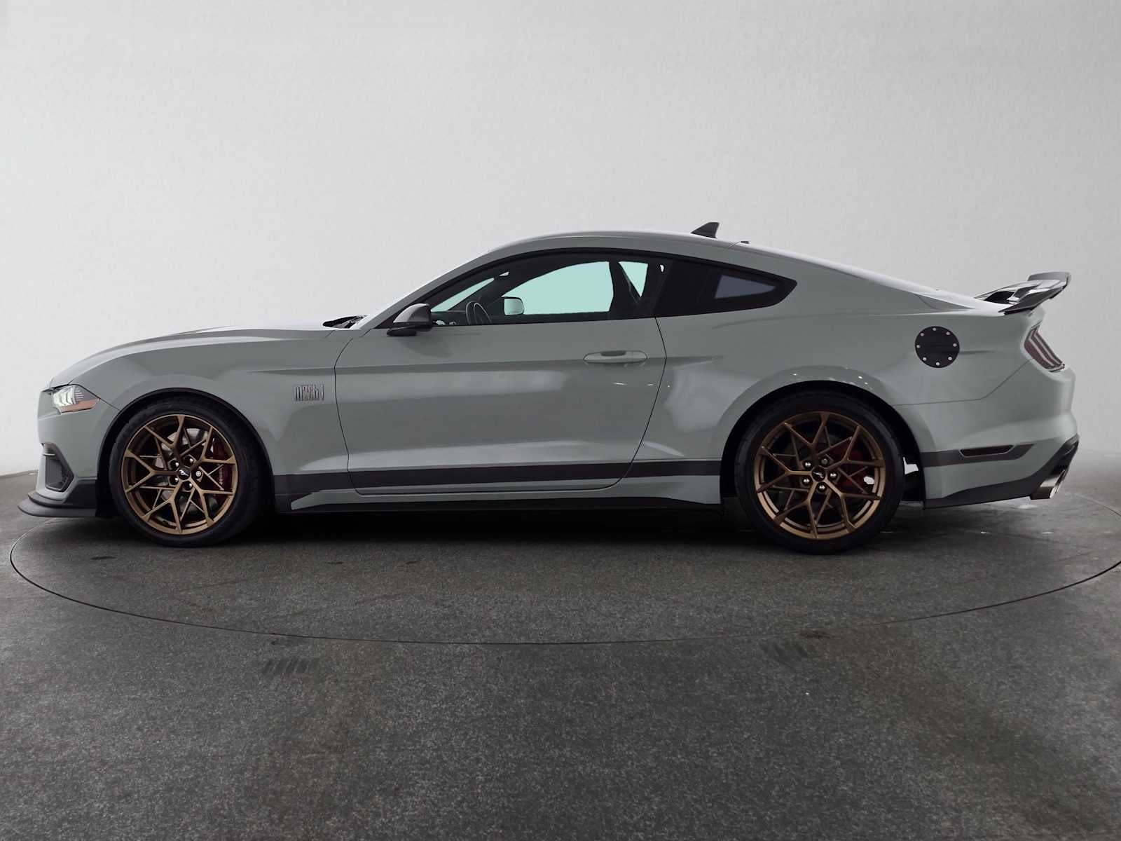 2022 Ford Mustang Mach 1