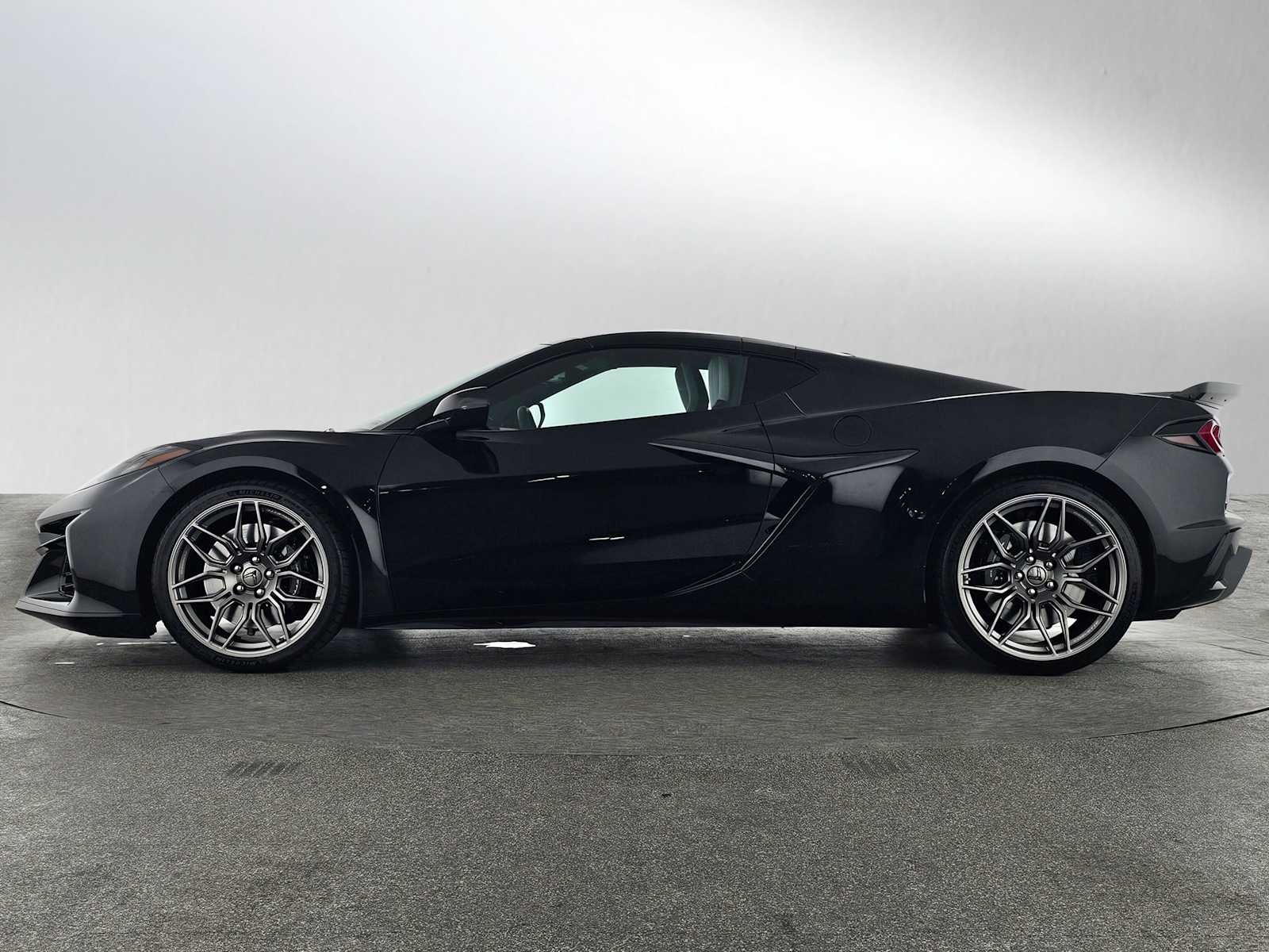 2024 Chevrolet Corvette 1LZ