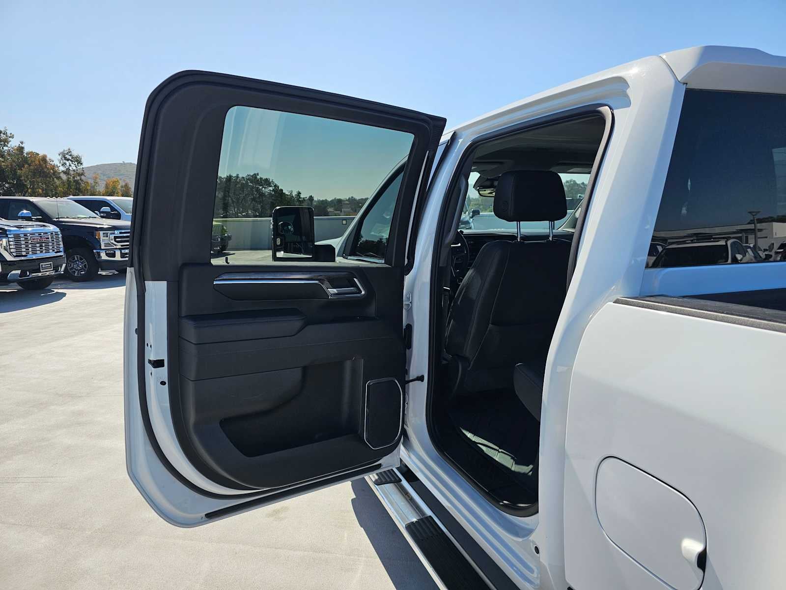 2024 Chevrolet Silverado 3500HD LTZ