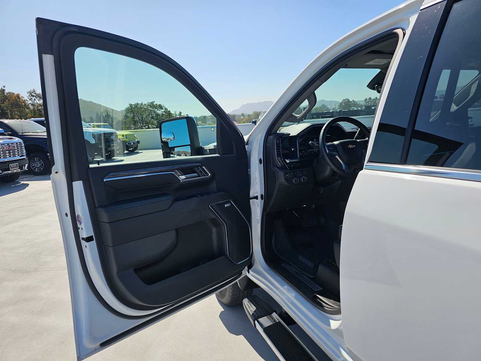 2024 Chevrolet Silverado 3500HD LTZ