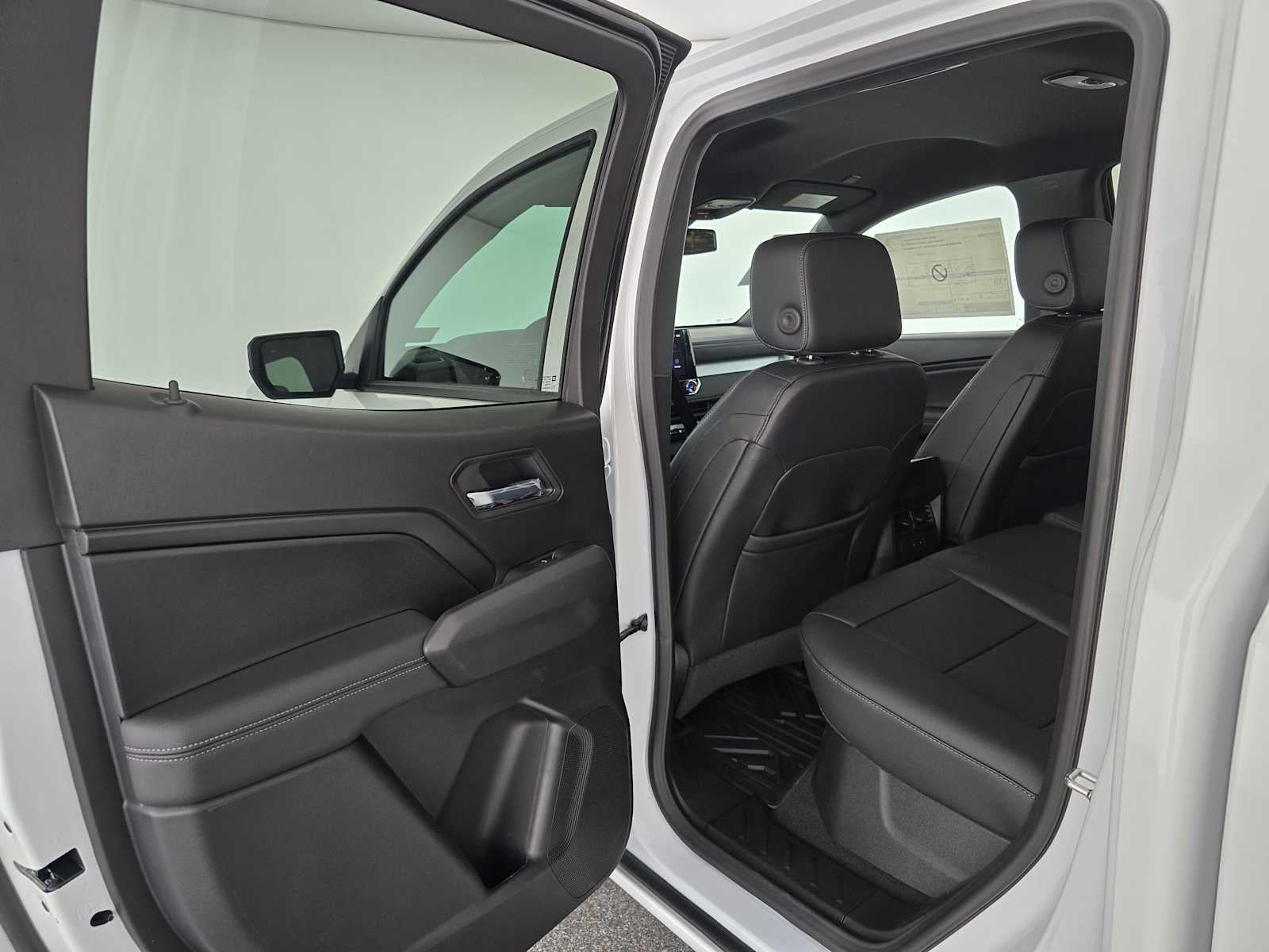 2025 Chevrolet Colorado 4WD LT