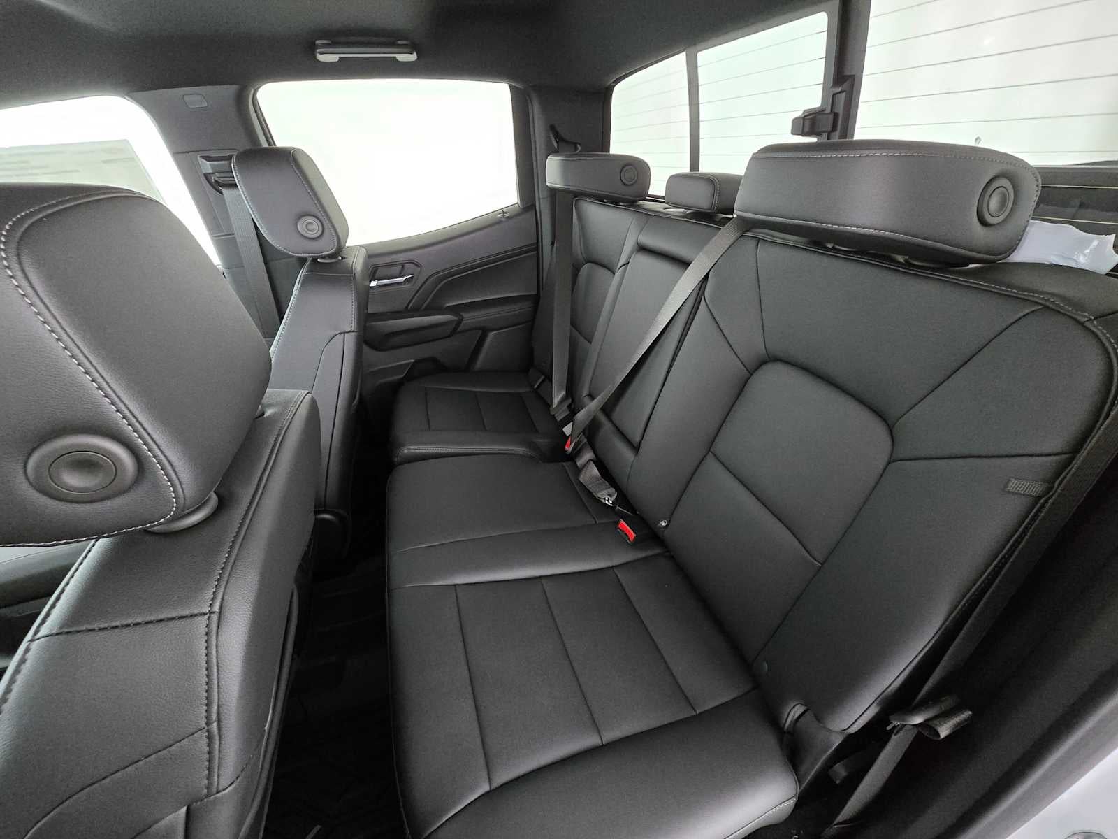 2025 Chevrolet Colorado 4WD LT