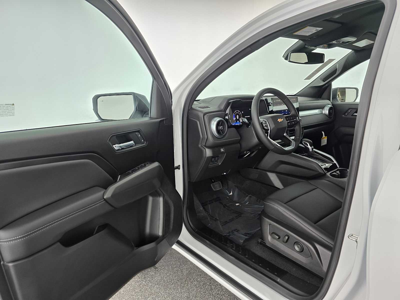 2025 Chevrolet Colorado 4WD LT