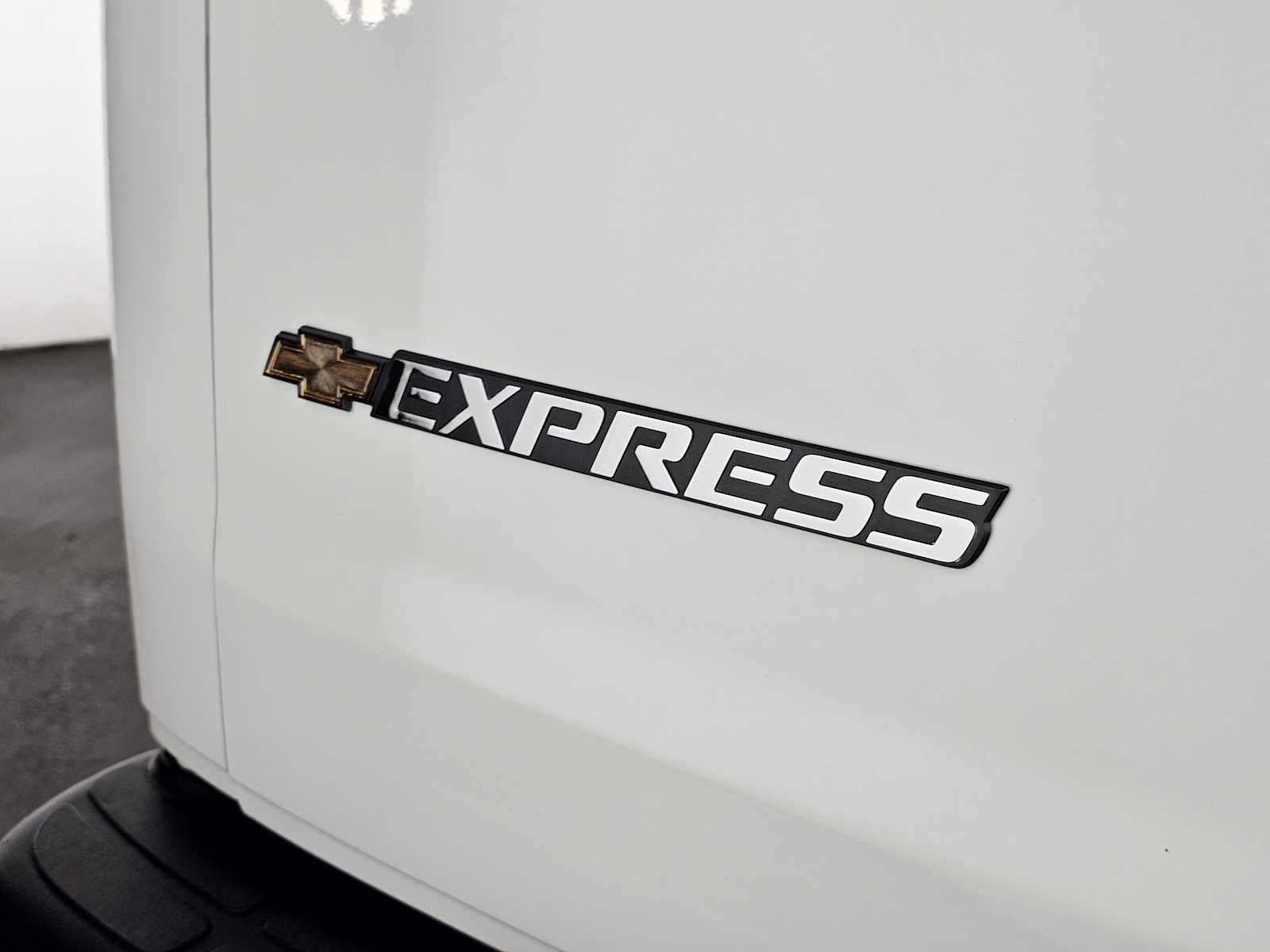 2026 Chevrolet Express Cargo Van Base