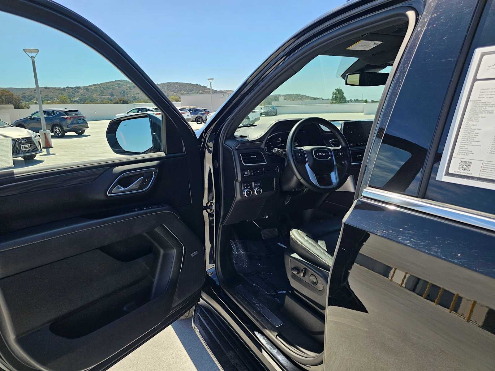 2024 GMC Yukon SLT
