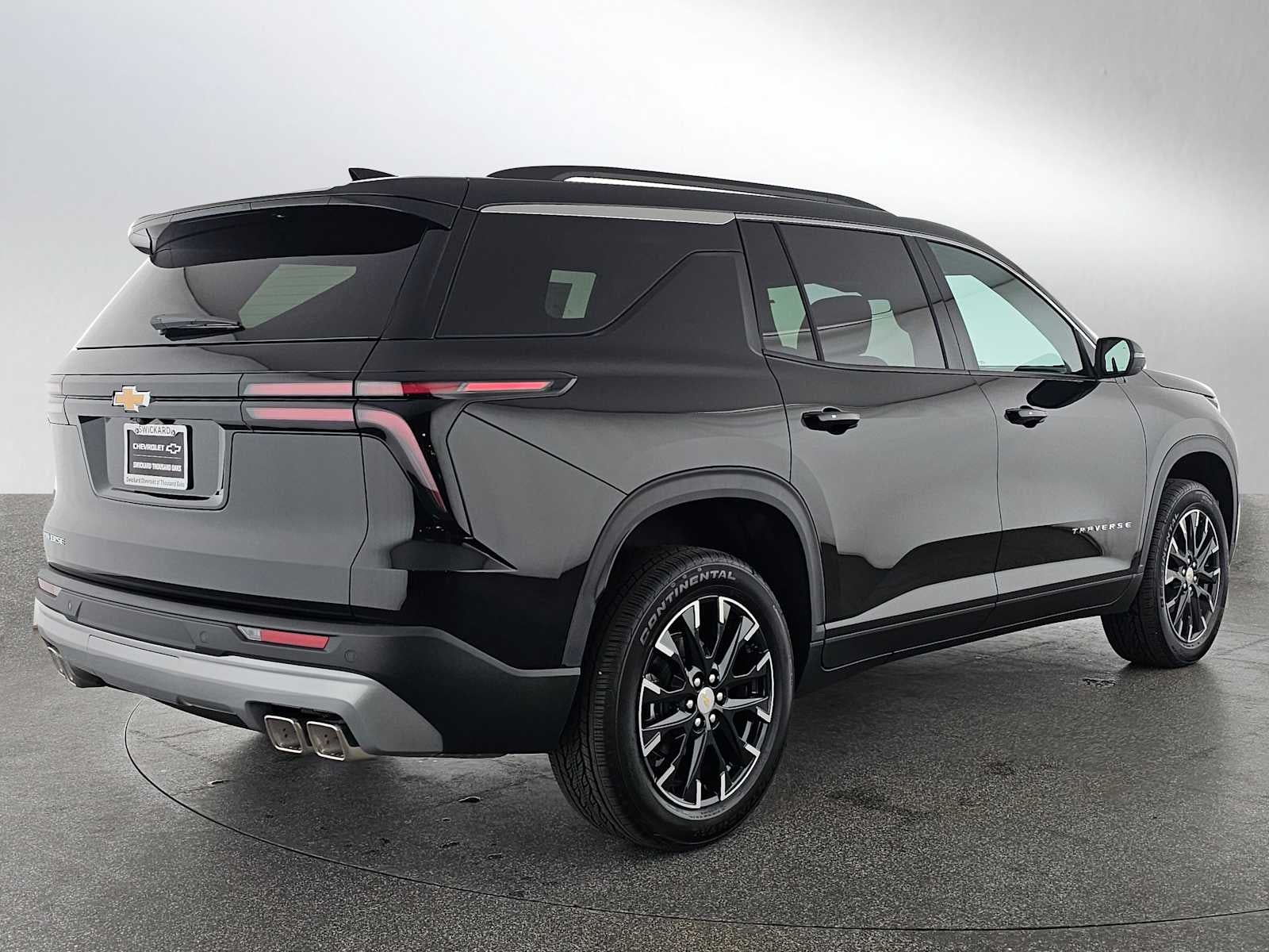 2026 Chevrolet Traverse FWD LT