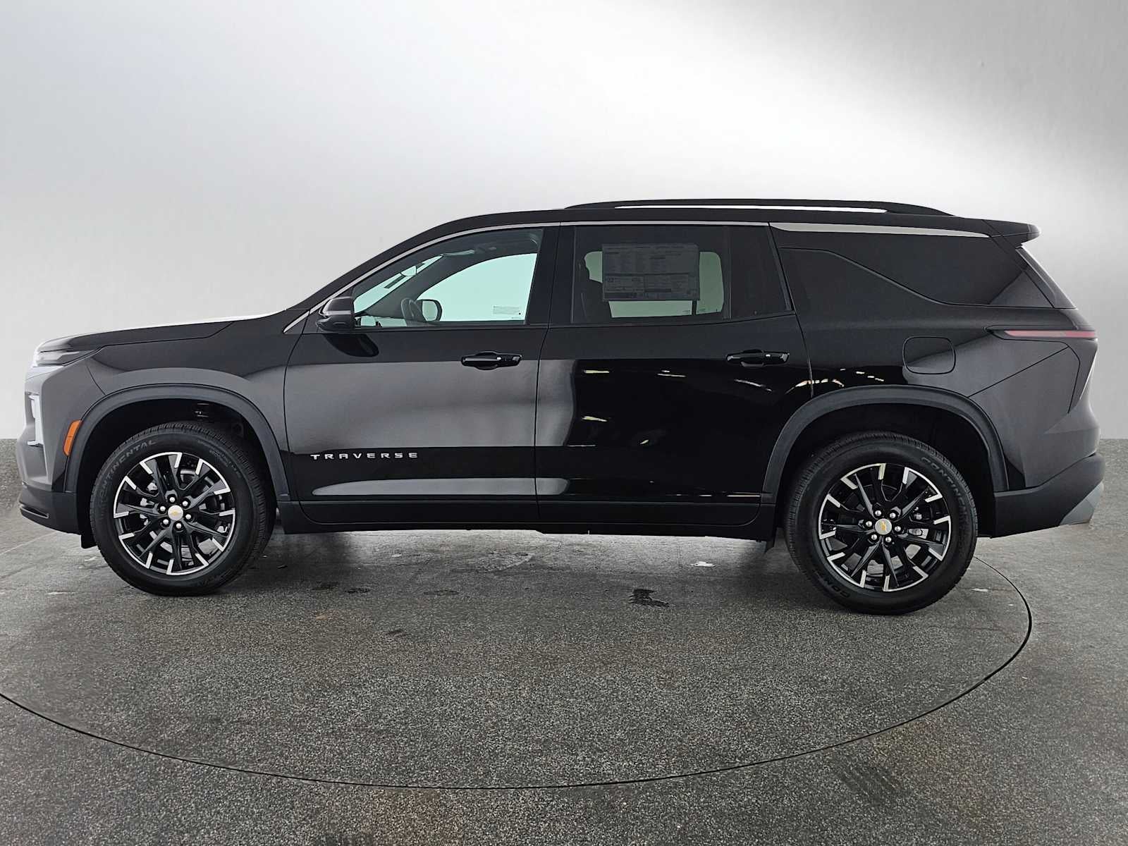 2026 Chevrolet Traverse FWD LT