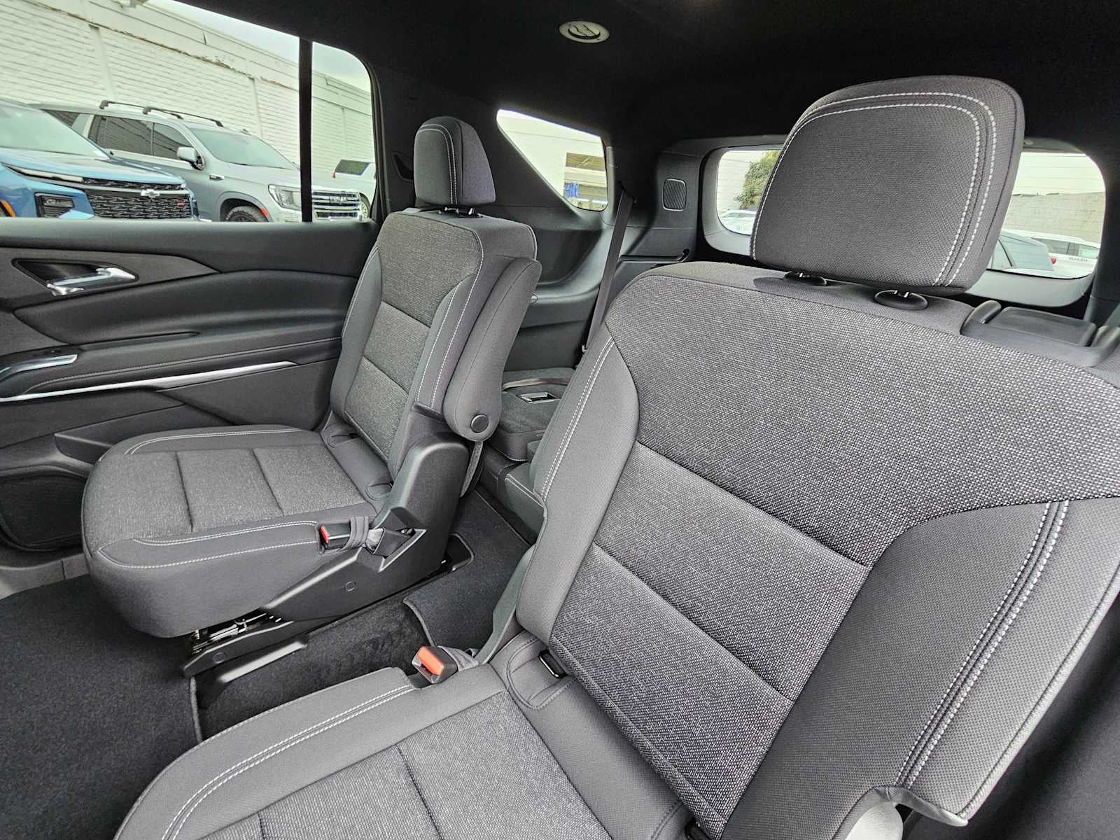 2026 Chevrolet Traverse FWD LT