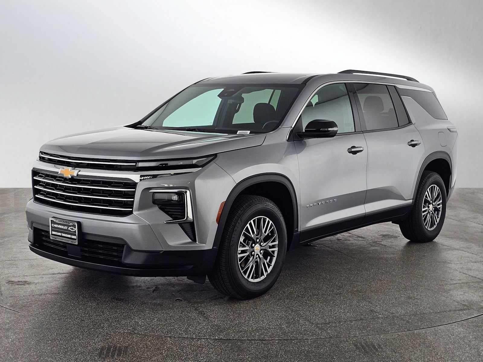 2026 Chevrolet Traverse FWD LT