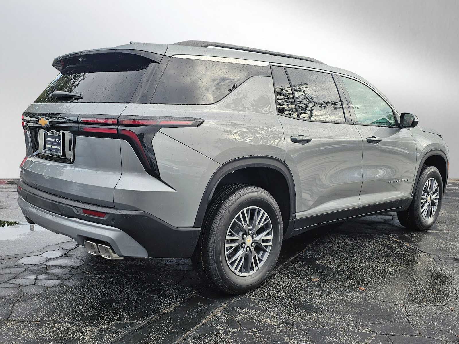 2026 Chevrolet Traverse FWD LT