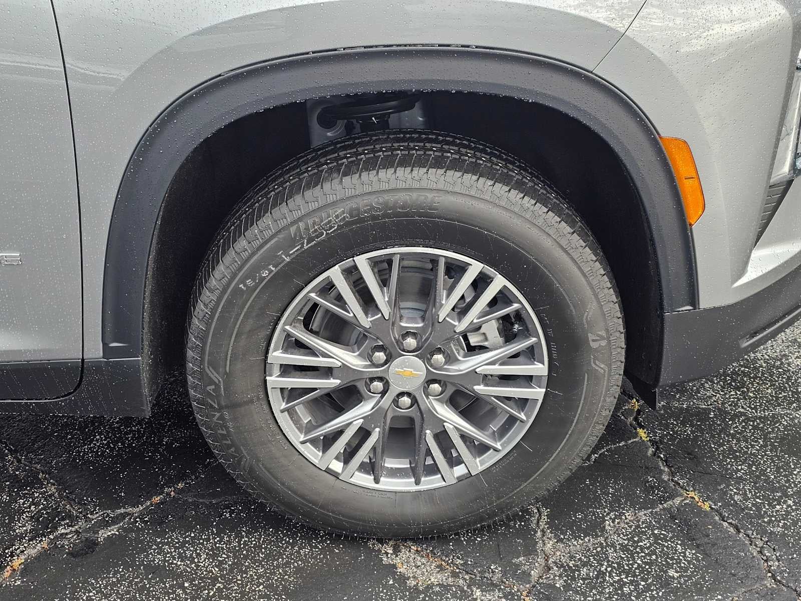 2026 Chevrolet Traverse FWD LT