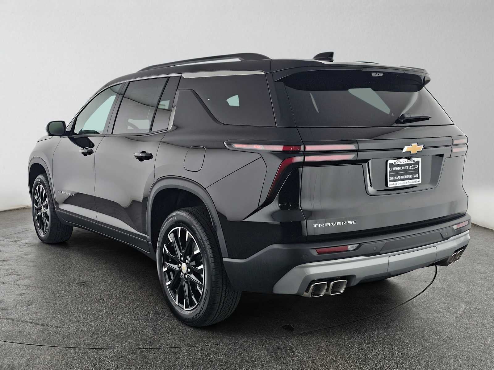 2026 Chevrolet Traverse FWD LT