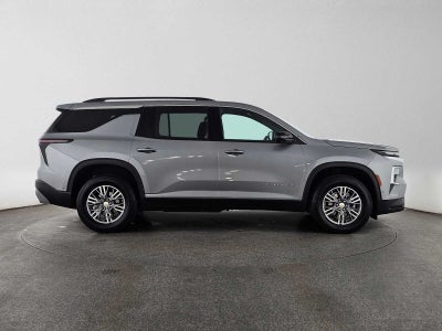 2026 Chevrolet Traverse FWD LT