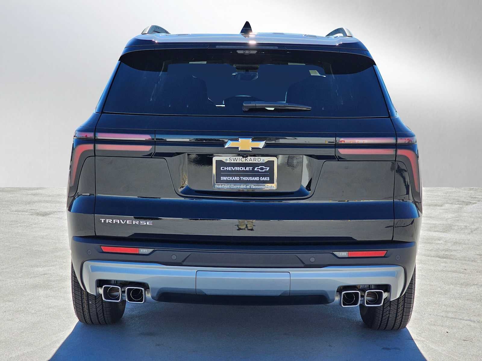 2026 Chevrolet Traverse FWD LT