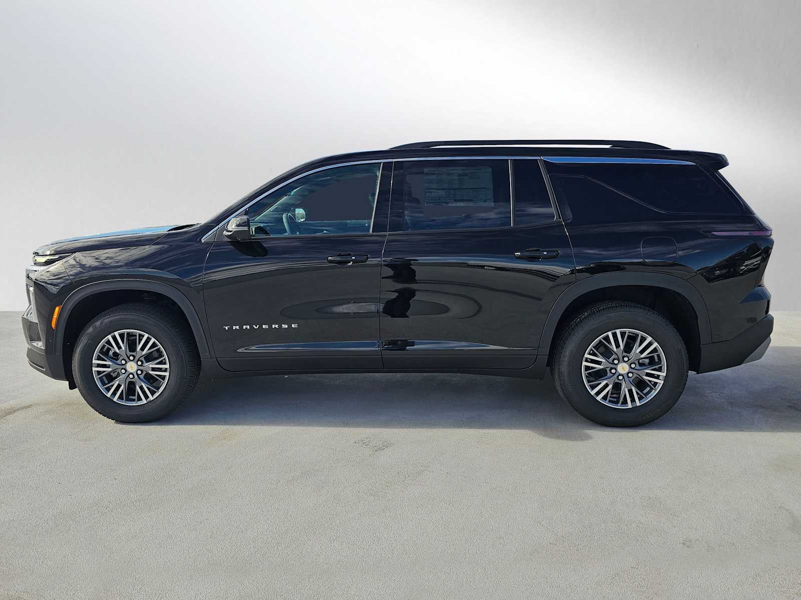 2026 Chevrolet Traverse FWD LT