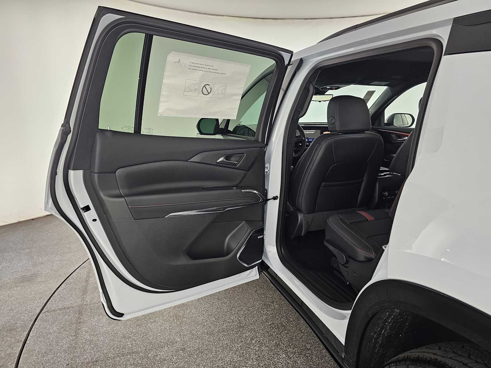 2026 Chevrolet Traverse FWD RS