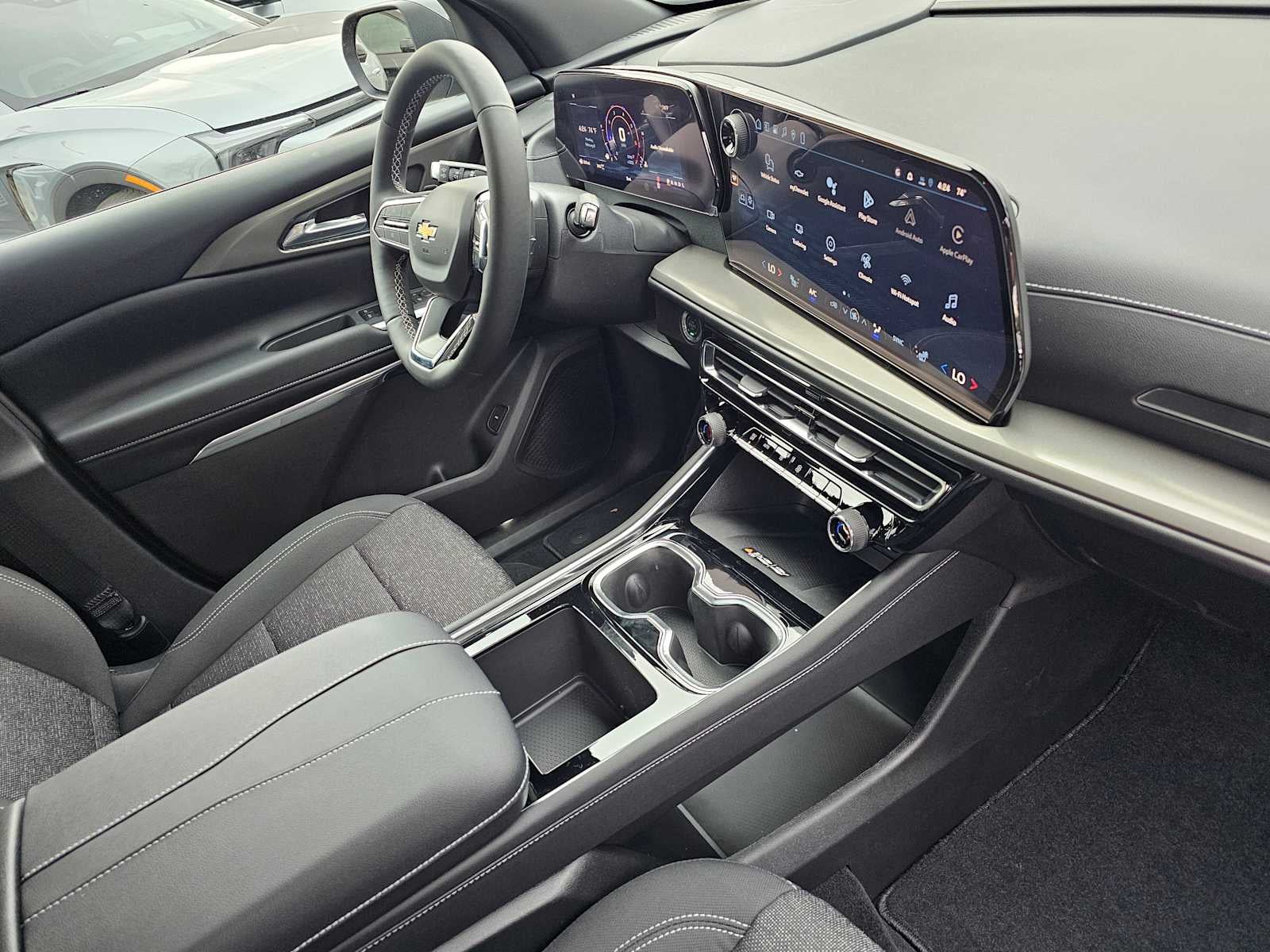 2026 Chevrolet Traverse AWD LT