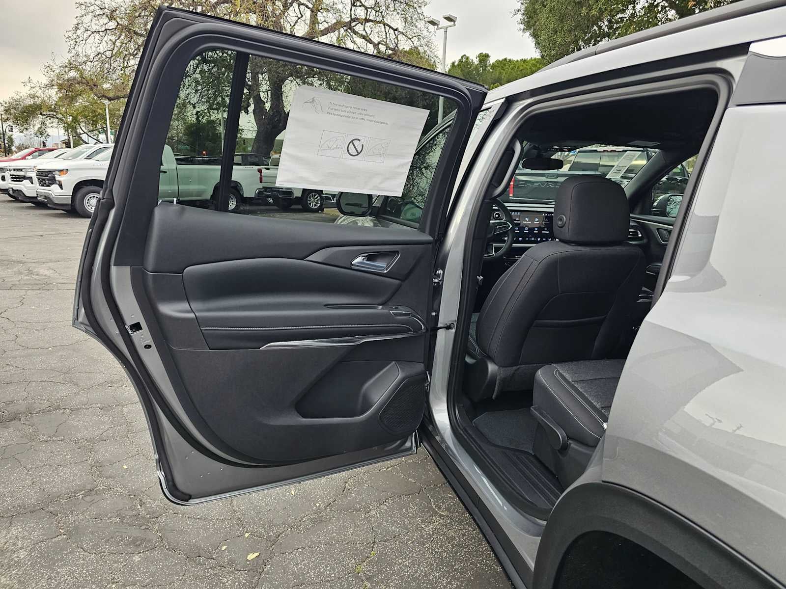 2026 Chevrolet Traverse AWD LT