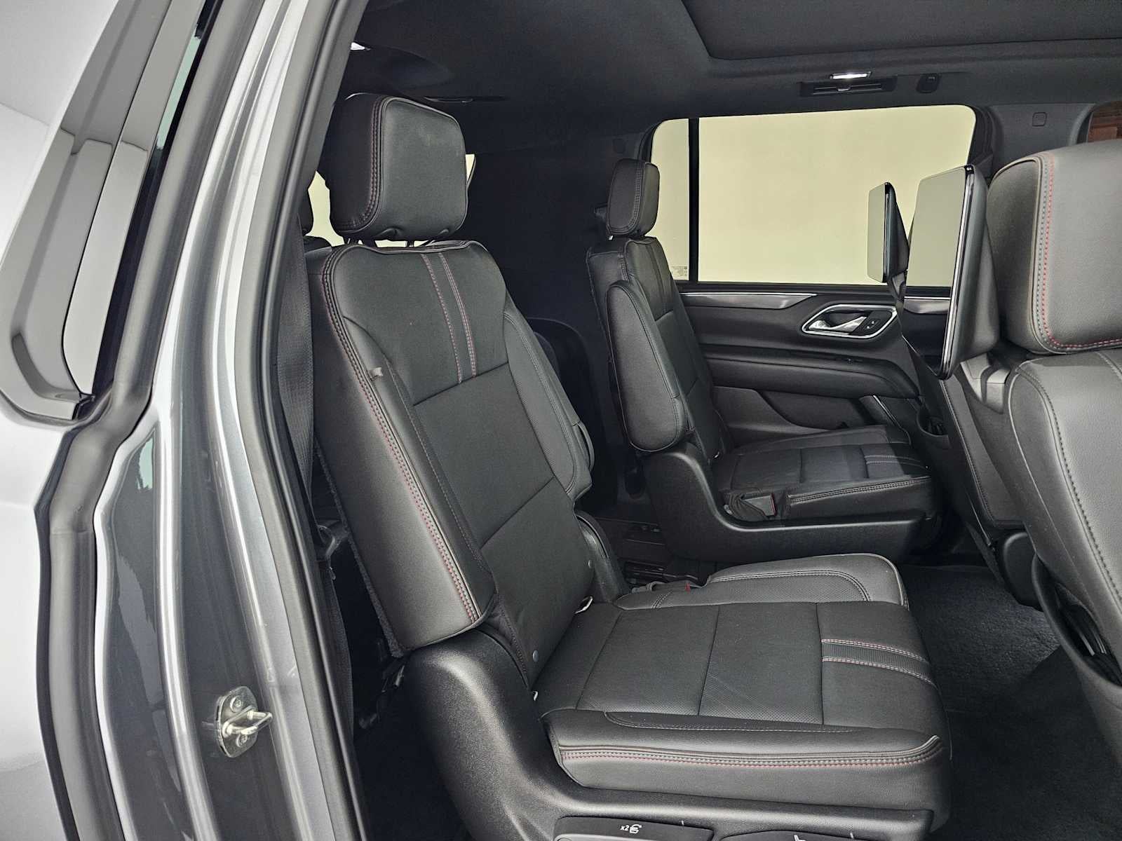 2021 Chevrolet Suburban RST