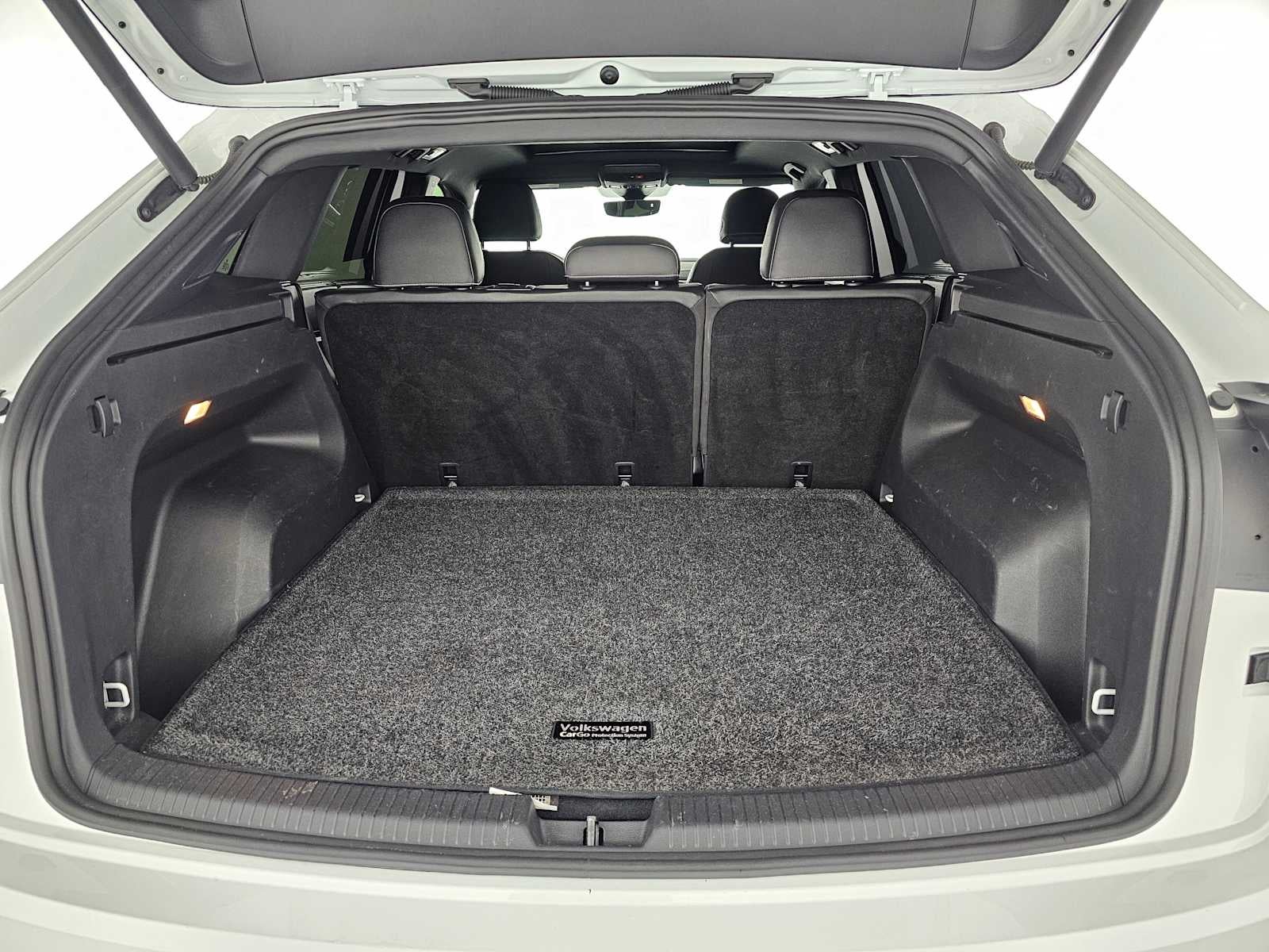 2020 Volkswagen Atlas Cross Sport 3.6L V6 SEL Premium R-Line