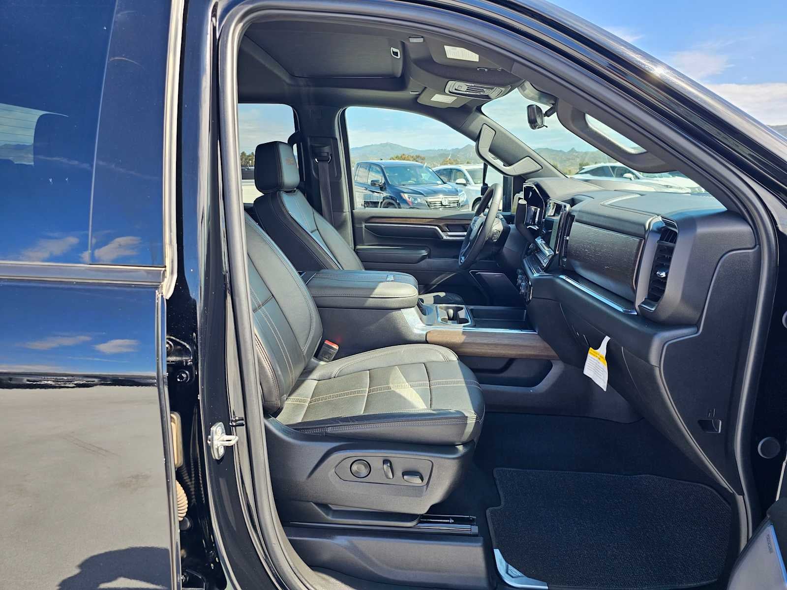 2024 Chevrolet Silverado 2500HD High Country